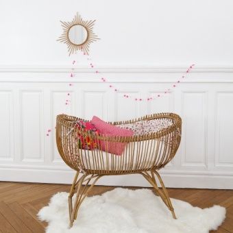 Lowney babby bassinet