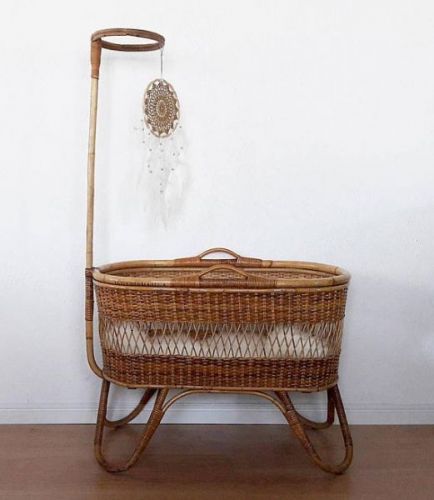 Shesee baby bassinet